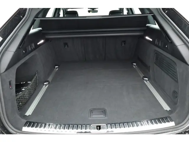 Audi A6 Avant 40 TDI quattroS Line 2019 Diesel 24