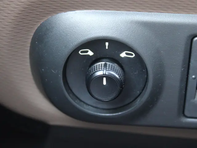 Citroën C4 Cactus 1.2 VTi Shine 2015 Benzine 25