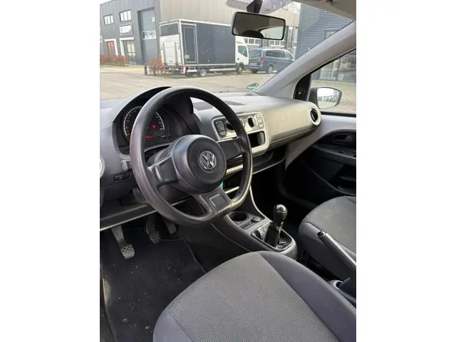 Volkswagen up! 1.0 take up! BlueMotion 2015 Benzine 7