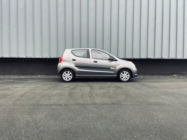 Suzuki Alto 1.0 Celebration EASSS 2015 Benzine 3