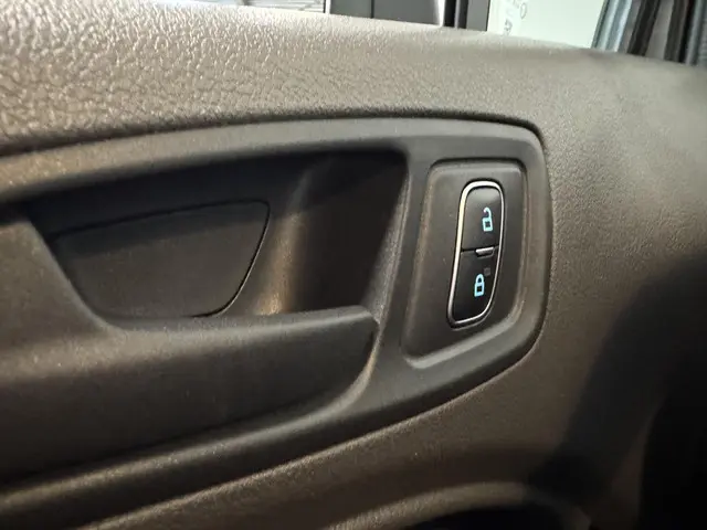 Ford Transit Connect 1.5 EcoBlue L2 Trend 2024 Diesel 29