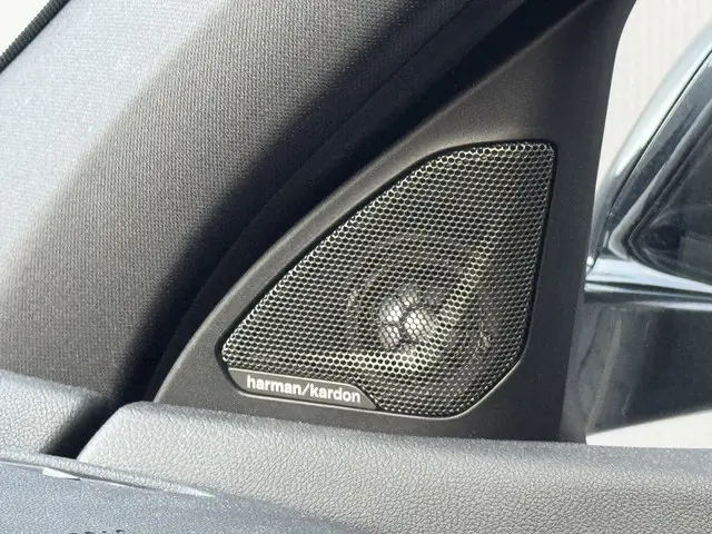 BMW 1 Serie 118i Executive Edition M 2020 Benzine 26