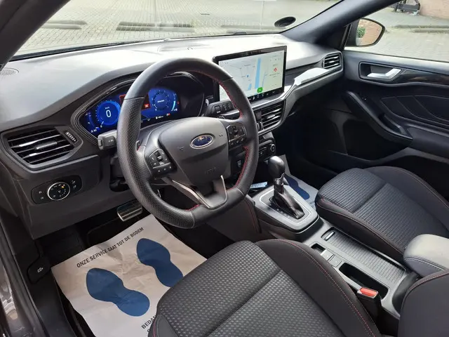 Ford Focus 1.0 EcoBoost Hybrid ST Line X 2023 Benzine 40