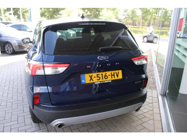 Ford Kuga 2.5 PHEV Titanium 2022 Hybride Benzine 8