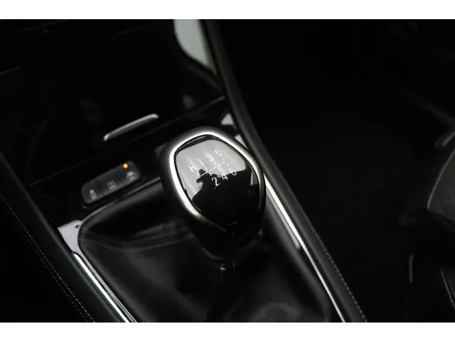 Opel Grandland X 1.2 Turbo Innovation 2019 Benzine 28