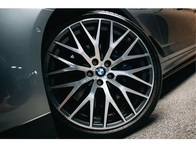 BMW 5 Serie 540i High Executive Edition 2019 Benzine 3