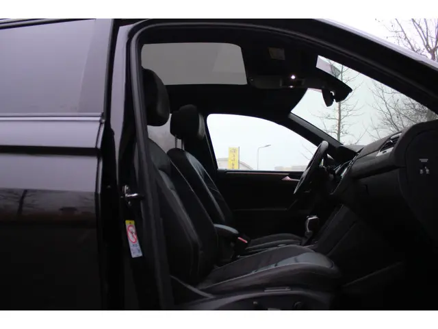 Volkswagen Tiguan 2.0 TSI 4Motion 2022 Benzine 20