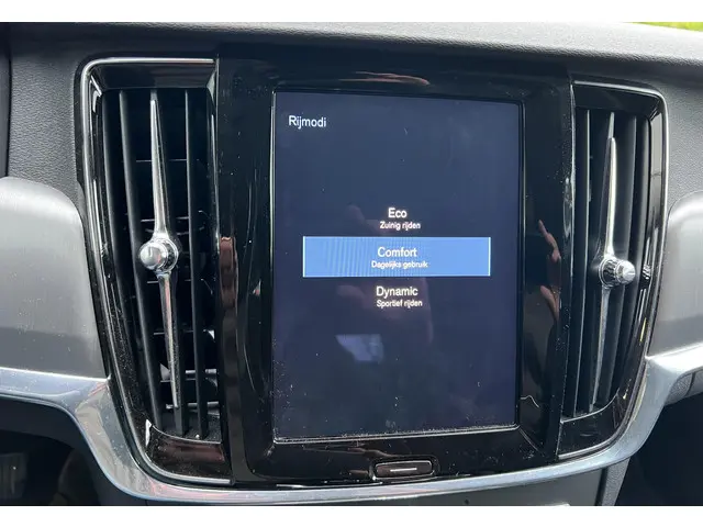 Volvo V90 2.0 T4 Momentum Pro 2020 Benzine 13