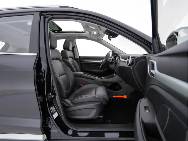 MG ZS EV Luxury 45 kWh 2020 Elektrisch 12