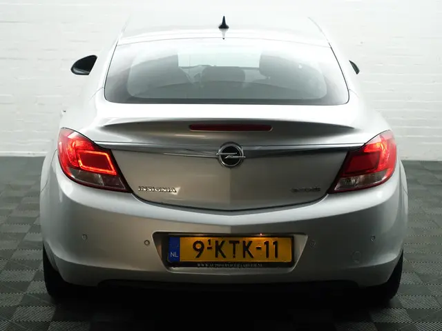 Opel Insignia 1.4 Turbo EcoFLEX Business+ 2013 Benzine 28