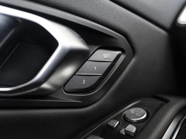 BMW 3 Serie Touring 330e 2026 Hybride Benzine 27