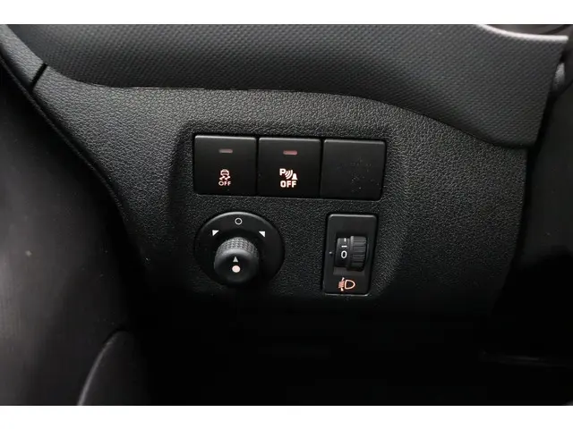 Peugeot Partner 120 1.6 BlueHDi 100 L1 Pro 2018 Diesel 25