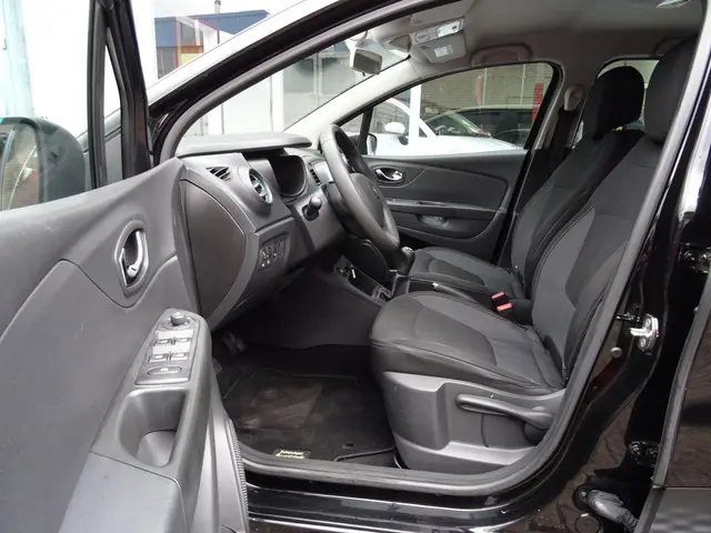 Renault Captur 0.9 TCe Expression 2013 Benzine 7