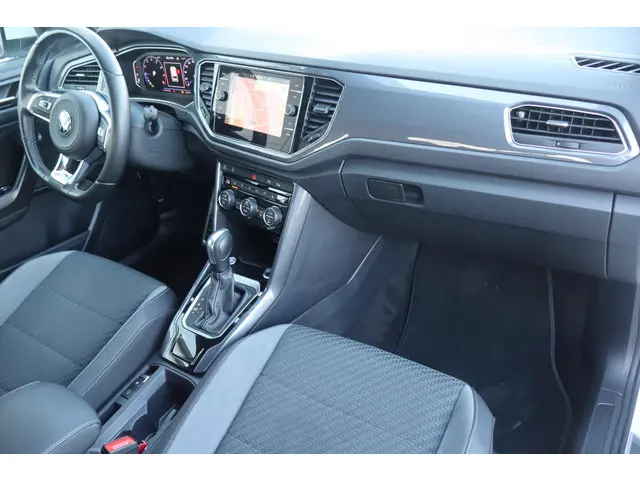Volkswagen T-Roc 1.5 TSI Sport Business R 2020 Benzine 8