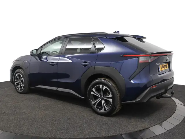 Toyota bZ4X Business Plus 71 kWh 2023 Elektrisch 12