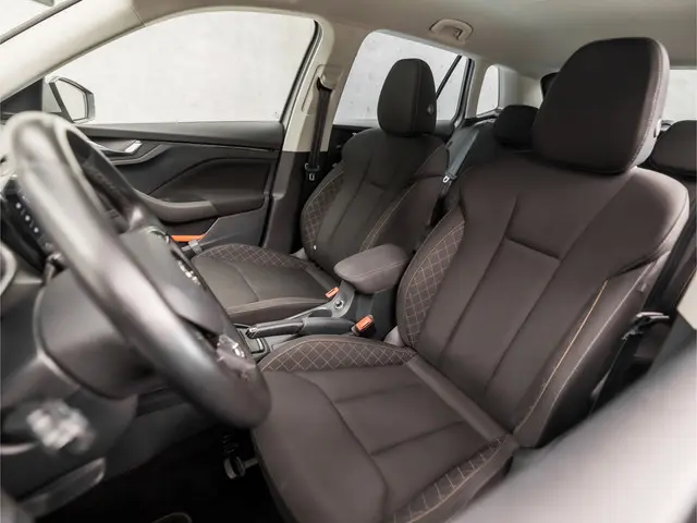 Škoda Kamiq 1.0 TSI Sport 2020 Benzine 14