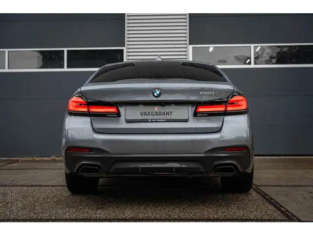 BMW 5 Serie 520i M Sport 2022 Benzine 5