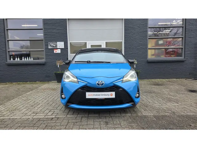 Toyota Yaris 1.5 Hybrid Splash 2018 Hybride Benzine 9