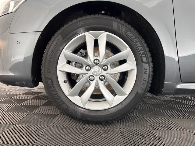 Peugeot 508 1.6 e-THP Première 2015 Benzine 26