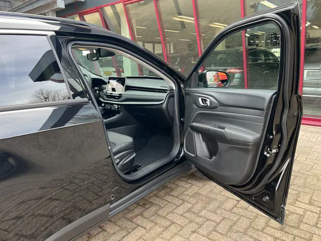 Jeep Compass 1.5T e-Hybrid Limited 2023 Hybride Benzine 27