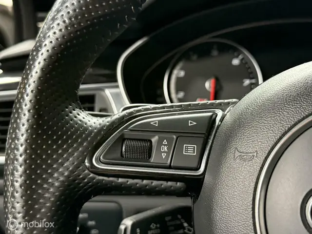 Audi RS6 Avant 4.0 TFSI RS 6 quattro 2014 Benzine 70