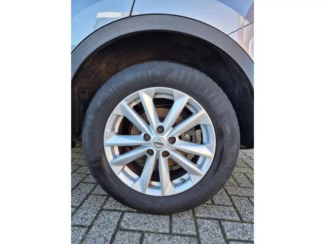 Nissan QASHQAI 1.2 Acenta 2014 Benzine 24