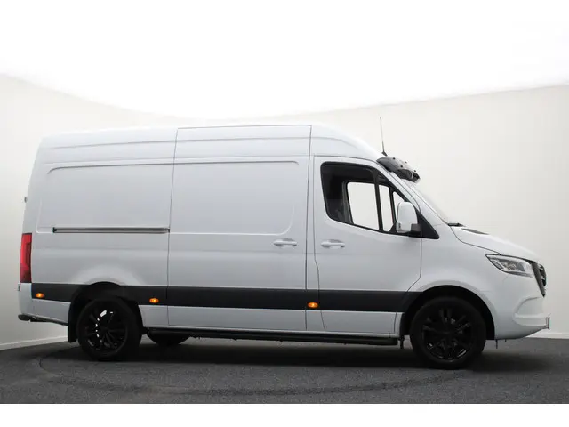 Mercedes-Benz Sprinter 317 CDI Aut. L2H2 2022 Diesel 21