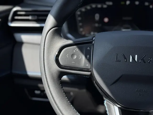 Lynk & Co 01 1.5 Aut. Hybrid 2024 Hybride Benzine 23