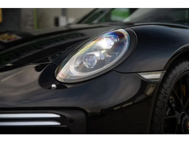 Porsche 911 3.8 Turbo S 2016 Benzine 36