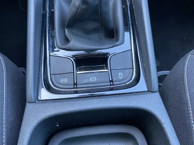 Škoda Karoq 1.0 TSI Business Edition 2021 Benzine 26