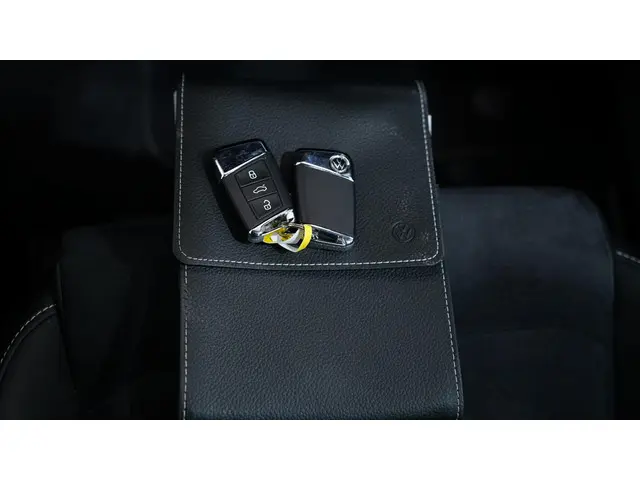 Volkswagen Passat 1.5 TSI R-Line Business + 2020 Benzine 49