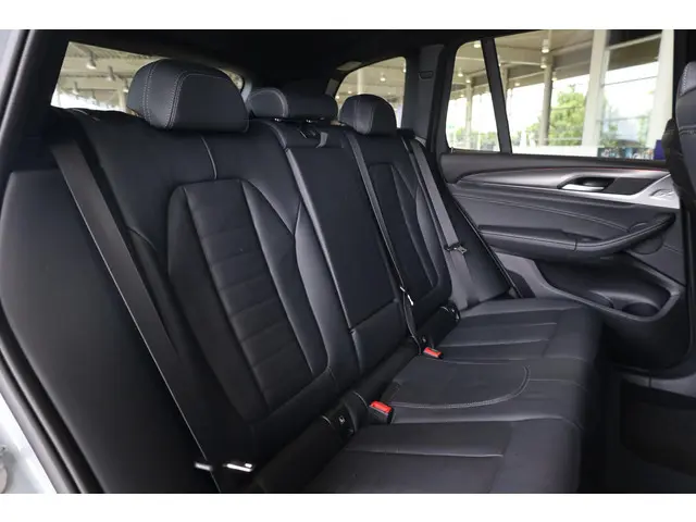 BMW X3 xDrive20i 2023 Benzine 9