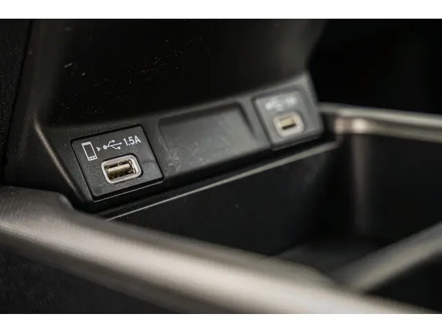 Honda CR-V 2.0 e:HEV LIFESTYLE 2021 Hybride Benzine 25