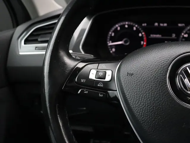 Volkswagen Tiguan 2.0 TSI 4Motion Highline 2017 Benzine 22