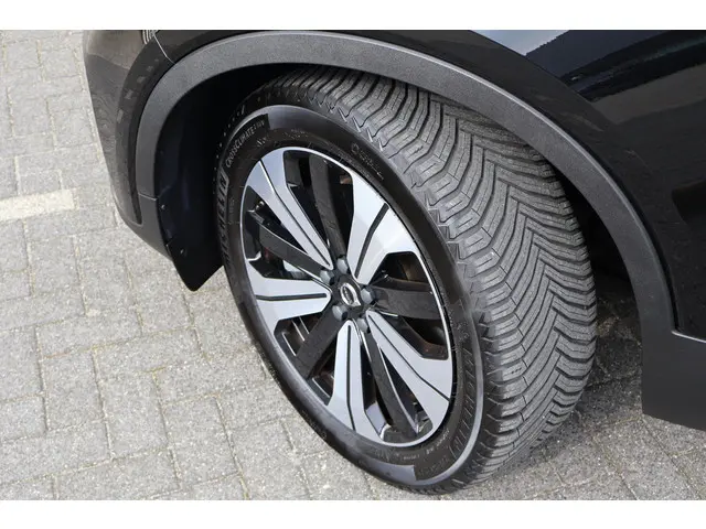 Volvo XC40 Recharge Core 70 kWh 2022 Elektrisch 28