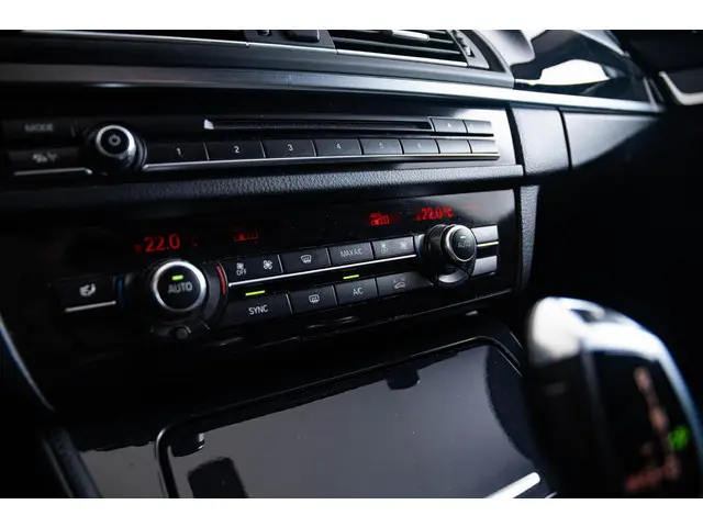 BMW 5 Serie 520i Executive 2016 Benzine 14