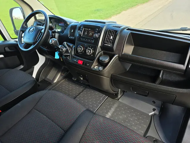 Opel Movano 2.2D 140 L2H2 3.5T 2022 Diesel 13