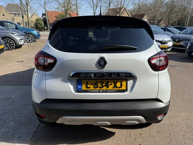Renault Captur 1.3 TCe 150pk EDC Intens 2019 Benzine 6