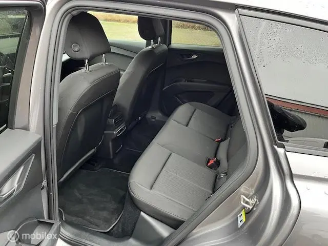 Audi Q4 e-tron 40 S edition 77 kWh 2023 Elektrisch 11