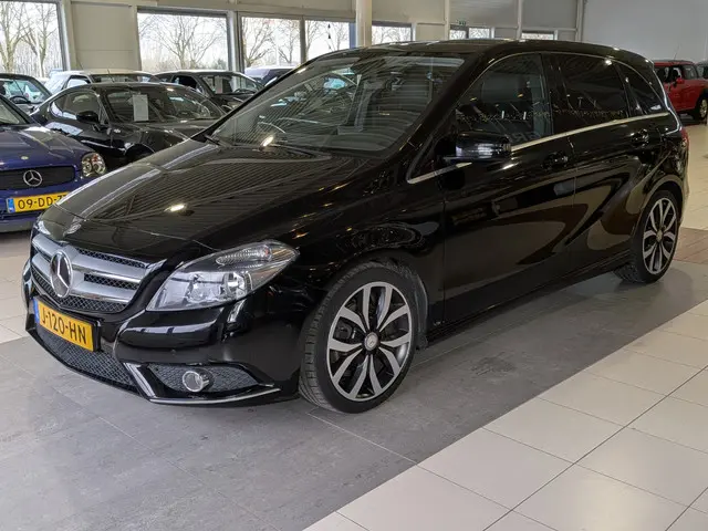Mercedes-Benz B-Klasse 200 2012 Benzine 2