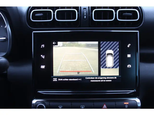 Citroën C3 Aircross 1.2 PureTech S&S Shine 2020 Benzine 19