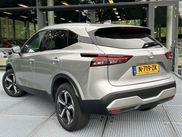 Nissan QASHQAI 1.3 MHEV Xtronic N-Connecta 2022 Benzine 6