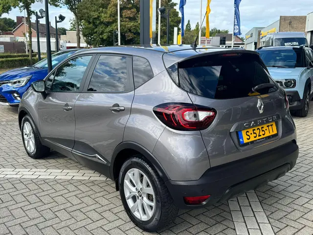 Renault Captur TCe 90 Limited 2019 Benzine 6