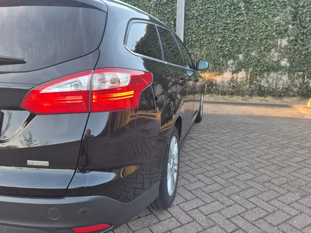 Ford Focus Wagon 1.0 EcoBoost Edition Plus 2014 Benzine 30