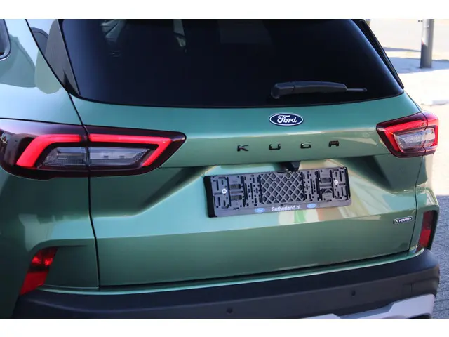 Ford Kuga 2.5 FHEV Active X 2024 Hybride Benzine 16