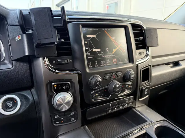 Dodge Ram 1500 5.7 V8 HEMI Quad Cab 6'4 2016 LPG/Gas 10