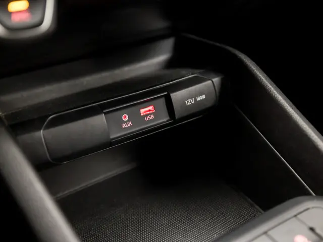 Kia Stonic 1.0 T-GDi DynamicLine 2019 Benzine 26