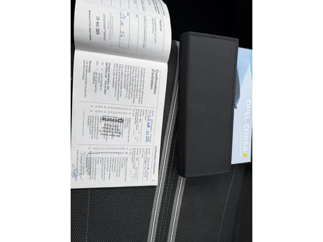 Opel Corsa 1.2 GS Line 2024 Benzine 26