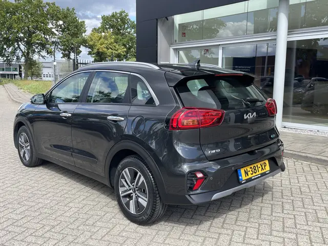 Kia Niro 1.6 GDi Hybrid DynamicLine 2022 Hybride Benzine 6