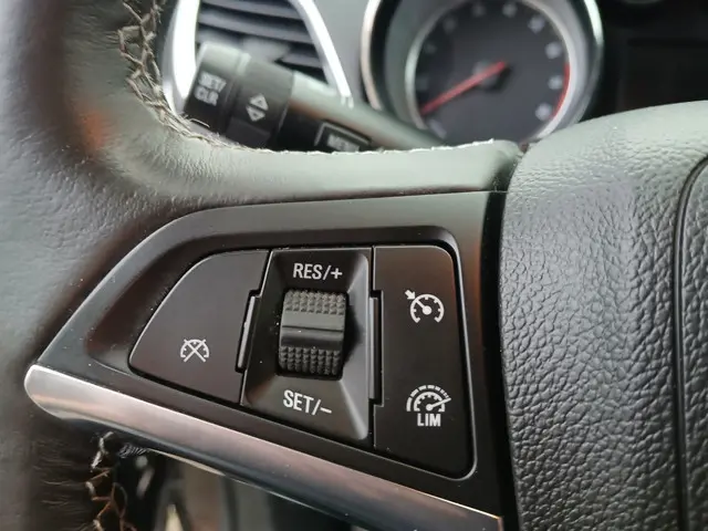 Opel Mokka 1.4 T Edition 4x4 2013 Benzine 14